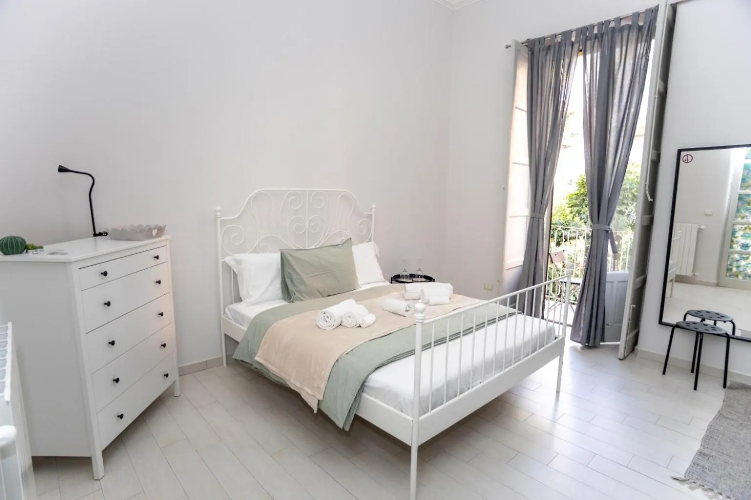 Apartment Shr-Sicily Holiday Rooms Catania Italy